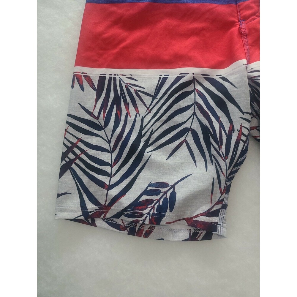 Old Navy California Men's Board Shorts Size 34 Red Navy Blue NEW w/out Tags - Picture 2 of 8
